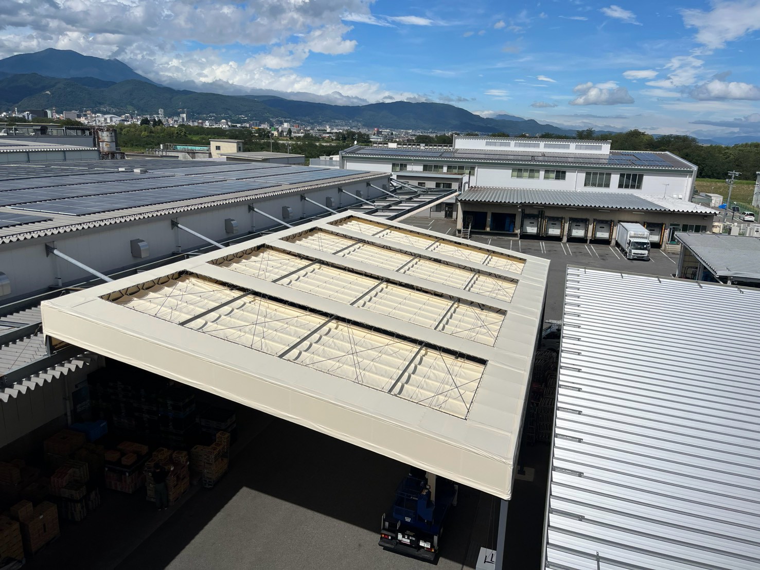 テント倉庫の施工事例の写真