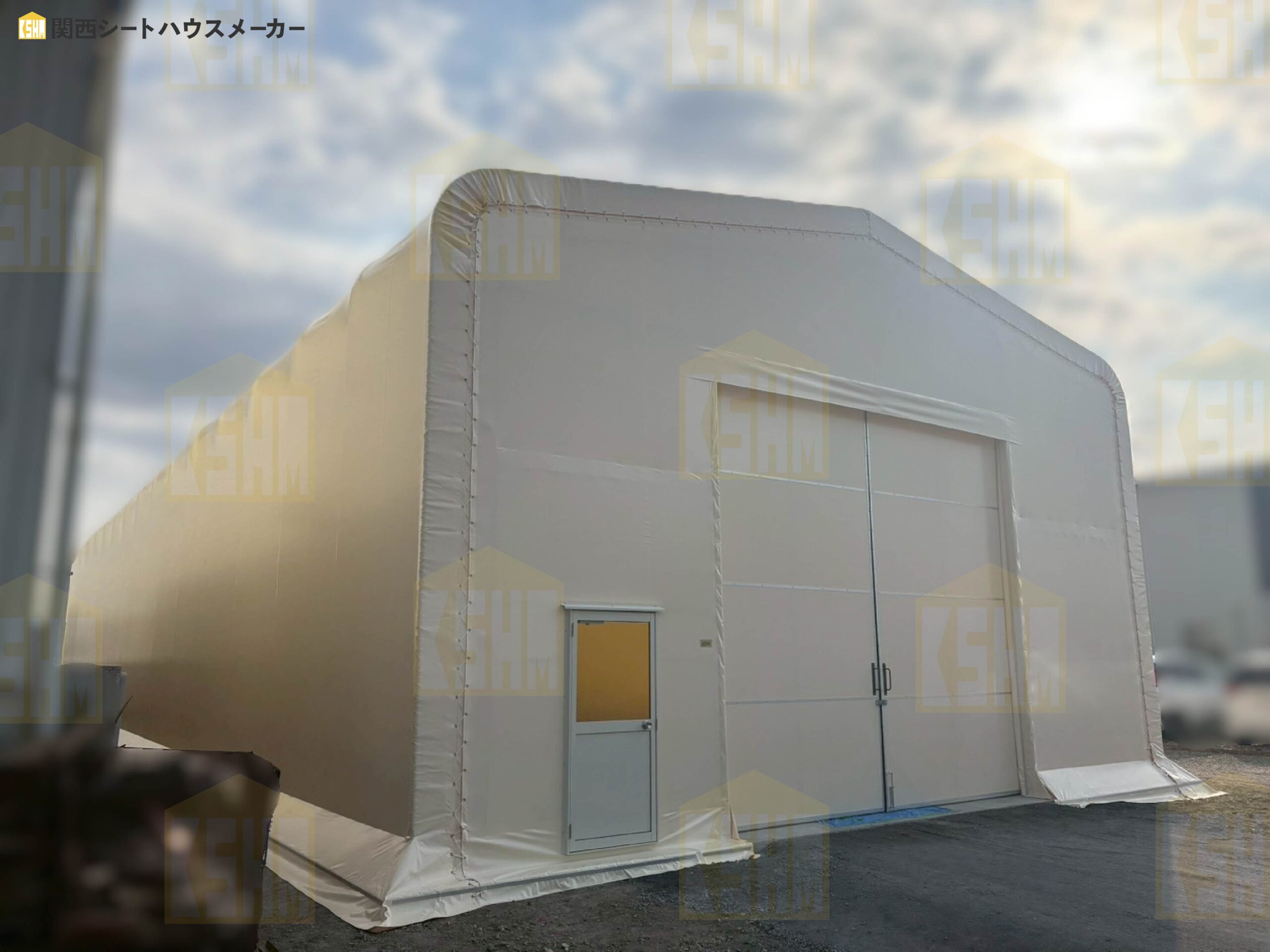 テント倉庫の施工事例の写真